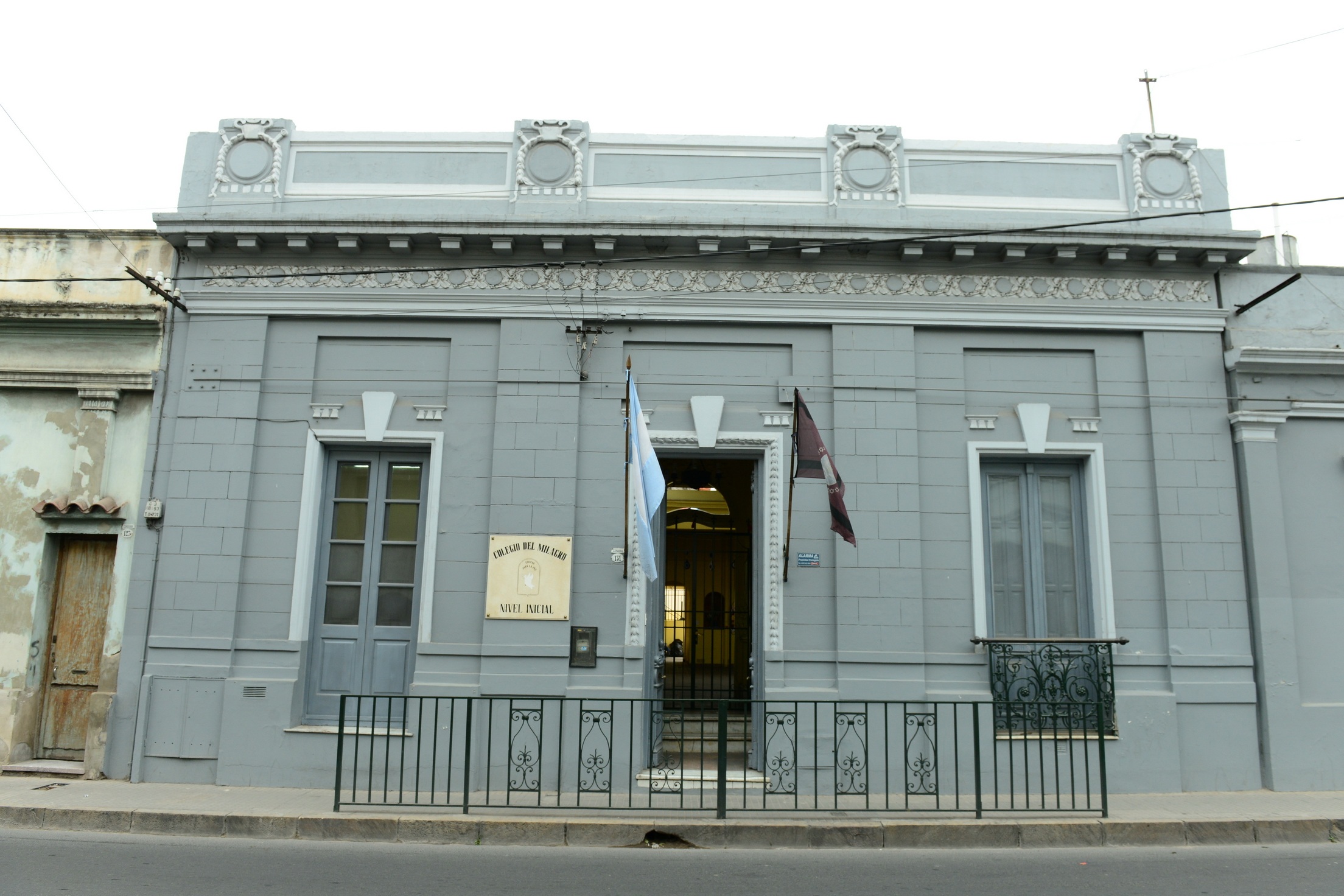 UBICACIÓN frente