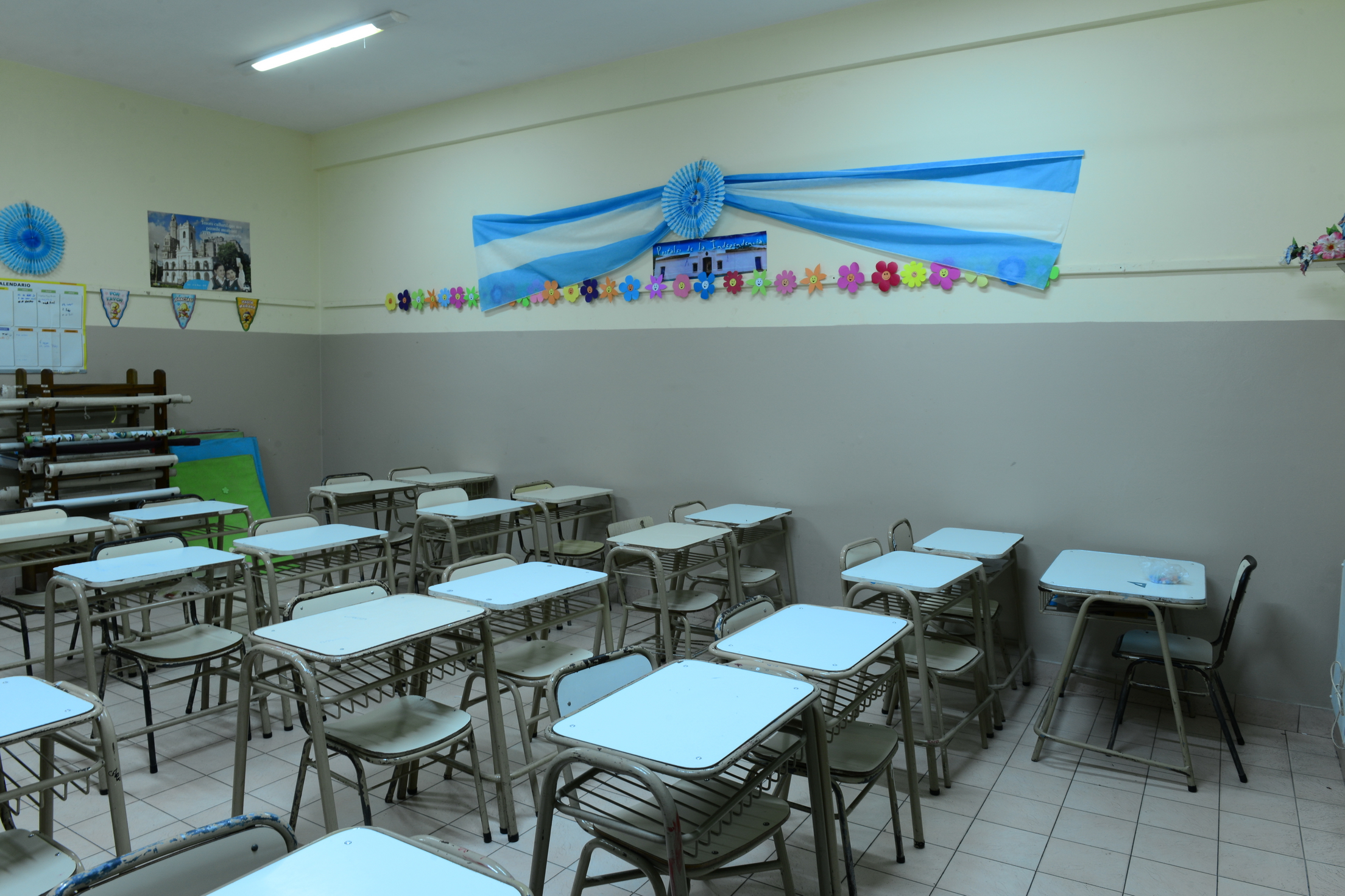 Aulas con LED TV y DVD led2