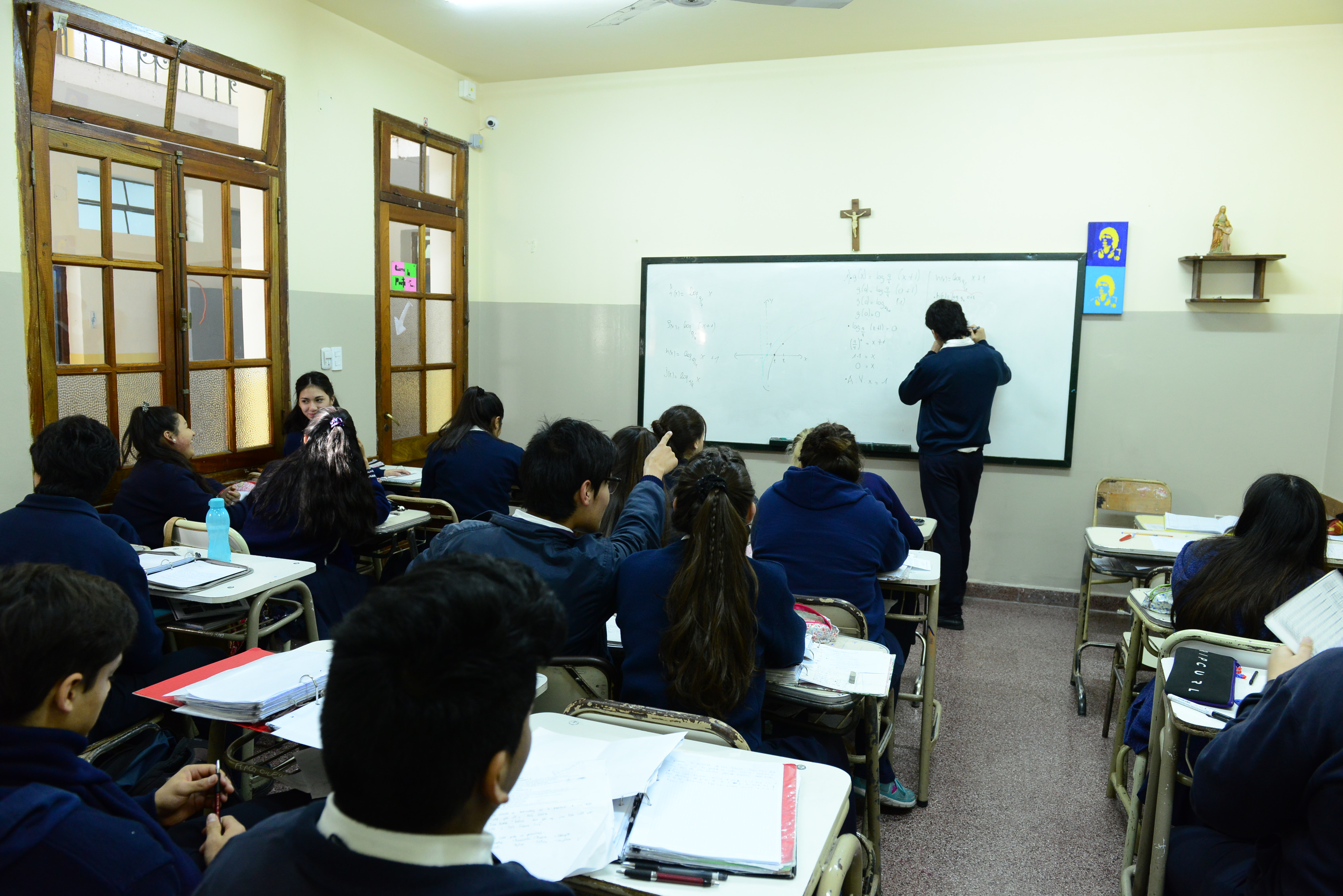 Aulas con LED TV y DVD compu2